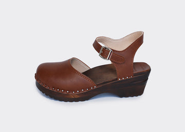 SOFIA vegan clog sandals | BROWN